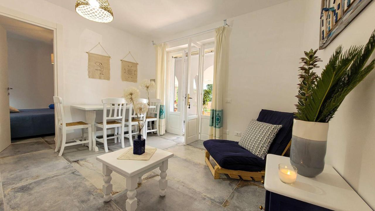 Il Giardino Davanti Al Mare オロゼーイ エクステリア 写真